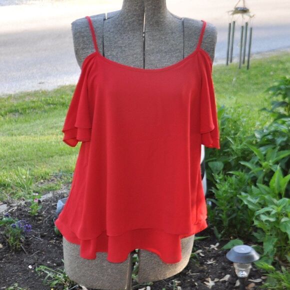 PLEASE SEE OTHER ITEMS IN MY CLOSET - Picture 2 of 6